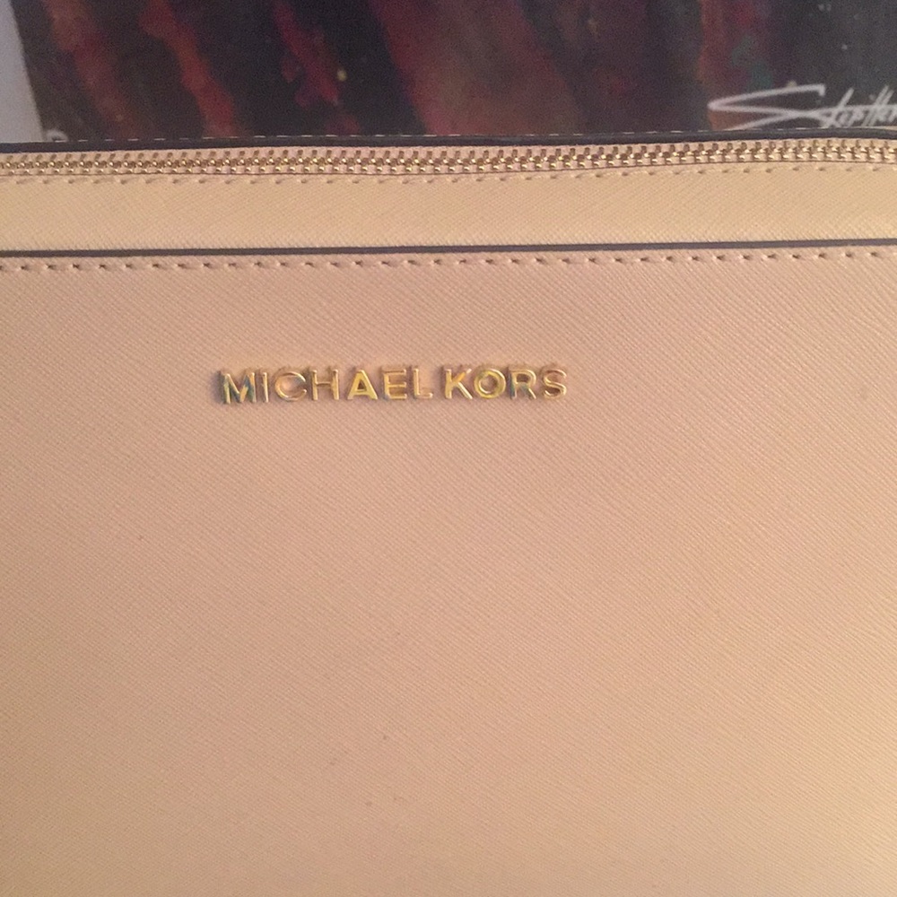 Michael Kors crossbody bag